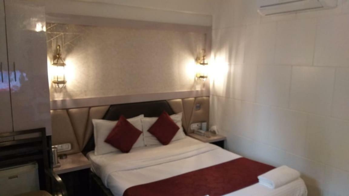 Hotel Sapna Marine Мумбаи Экстерьер фото
