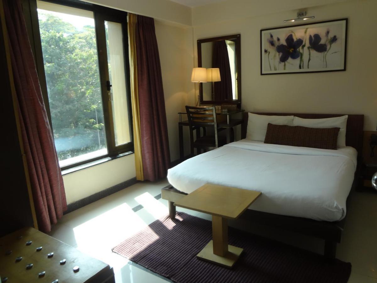 Hotel Sapna Marine Мумбаи Экстерьер фото